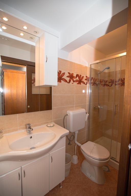 Apartment La Roza Funtana Eksteriør billede