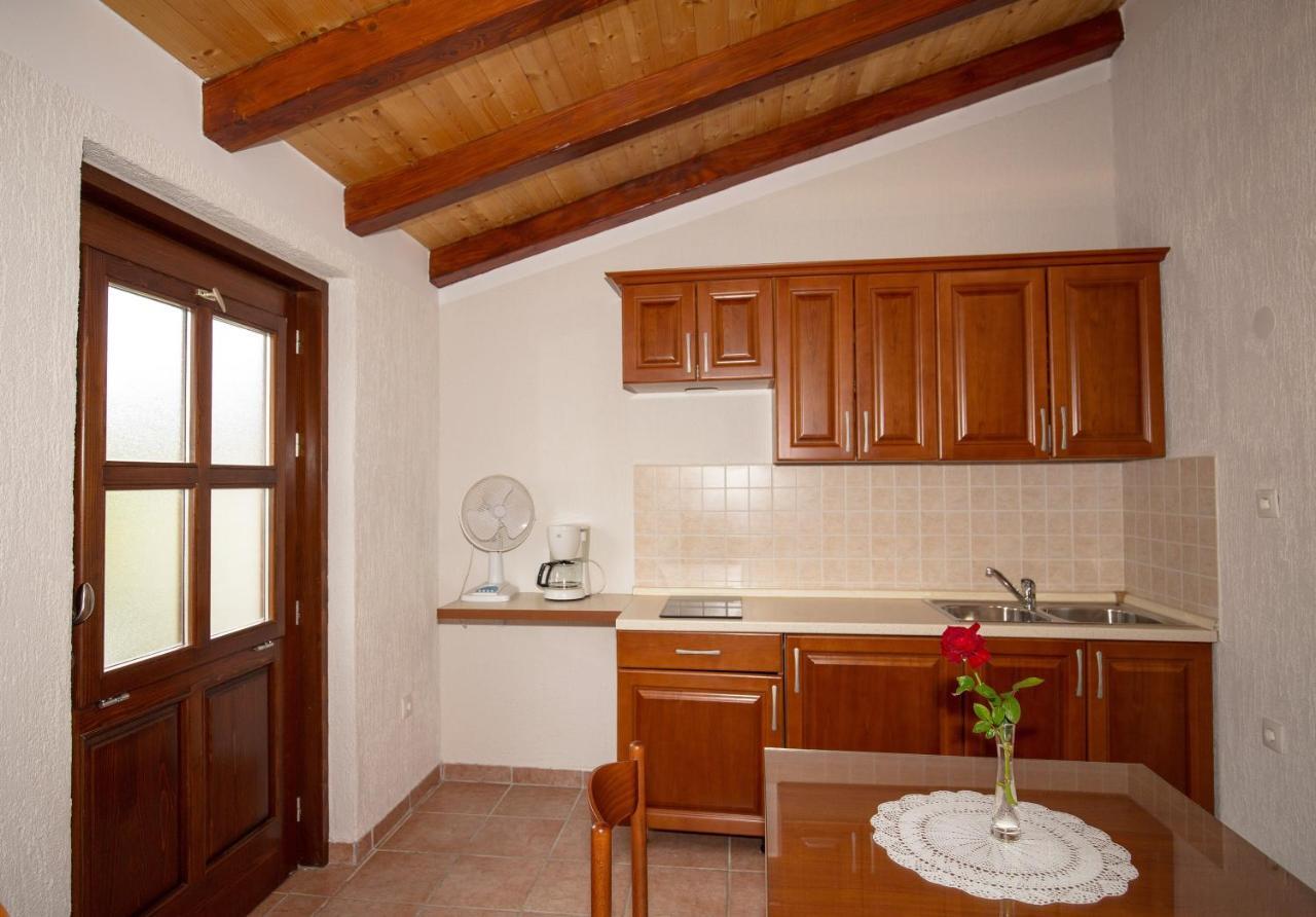 Apartment La Roza Funtana Eksteriør billede