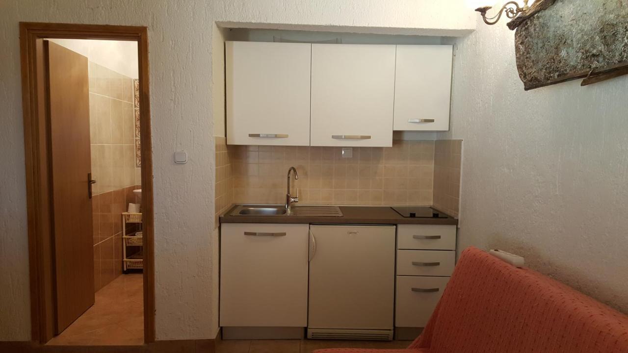 Apartment La Roza Funtana Eksteriør billede